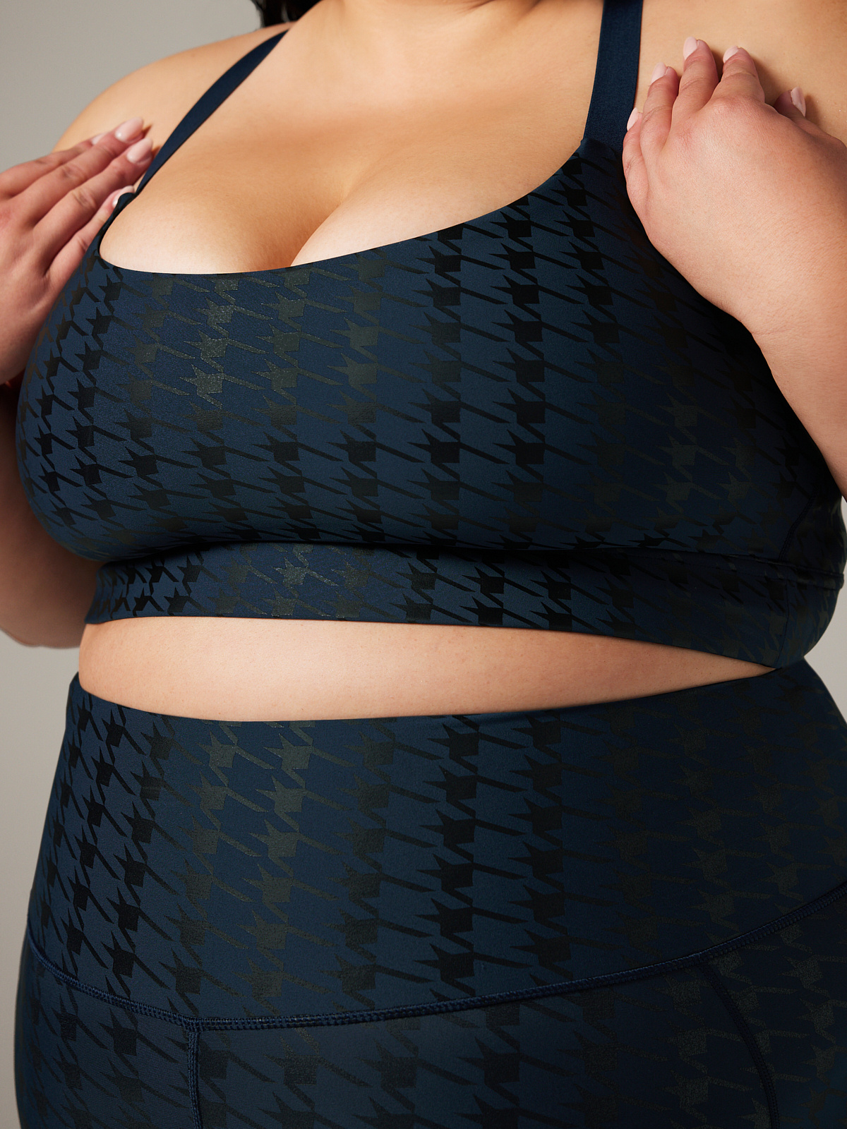 BAND-IT-HOUNDSTOOTH-LOW-IMPACT-SPORTS-BRA-SV2356789-8330-4-1200×1600