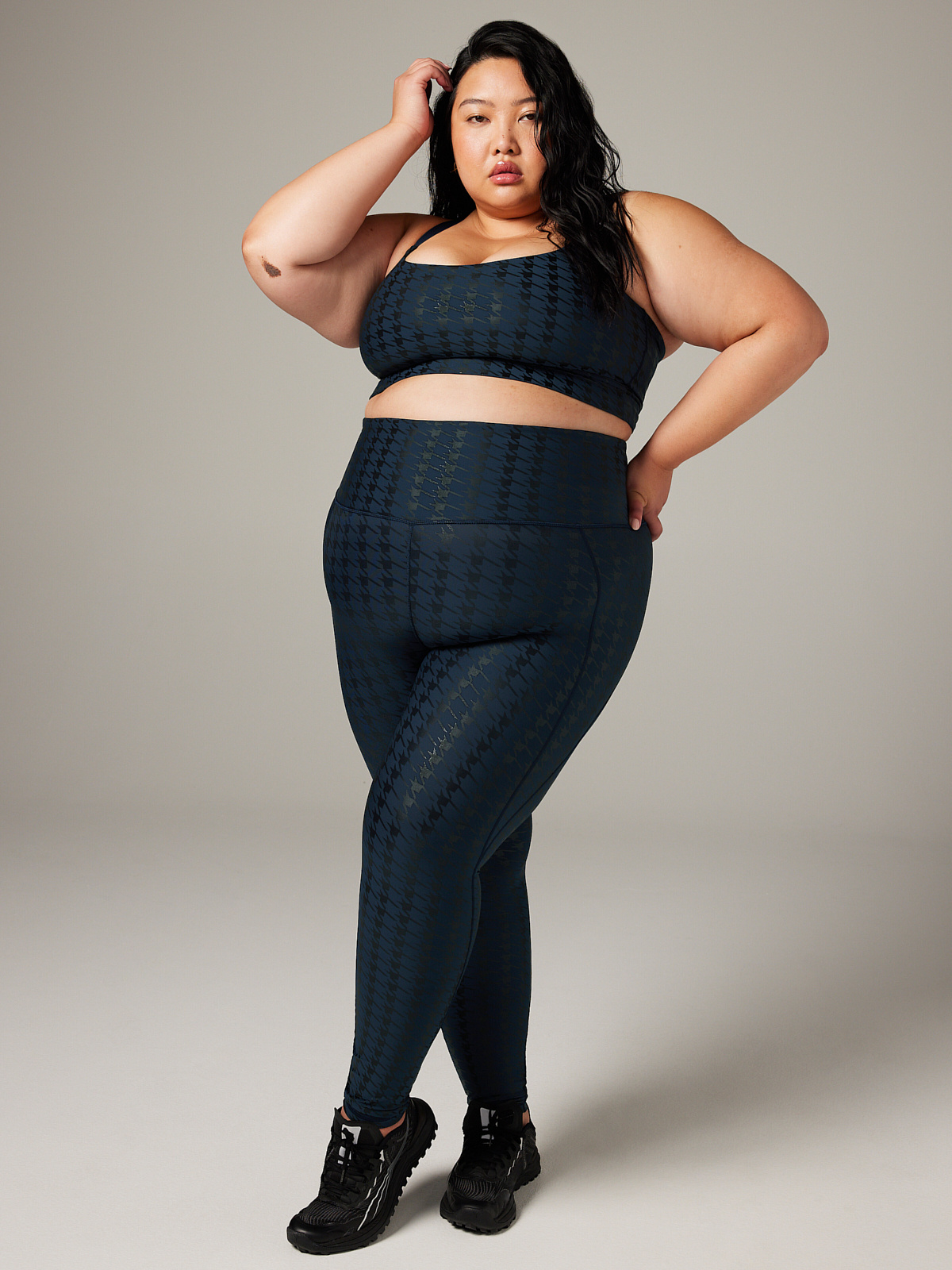 BAND-IT-HOUNDSTOOTH-LOW-IMPACT-SPORTS-BRA-SV2356789-8330-5-1200×1600