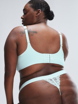 Bold Lace Unlined Plunge Bra