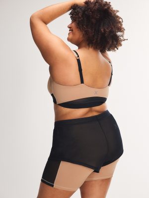 Cool Curves Medium-Impact Mesh-Trim Sports Bra