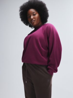 Essential Fleece Sweatshirt