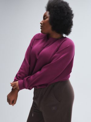 Essential Fleece Sweatshirt