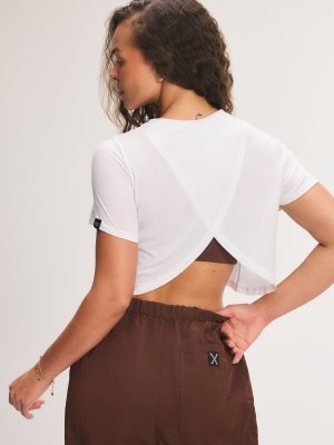 Light Layer Crossover Crewneck Tee