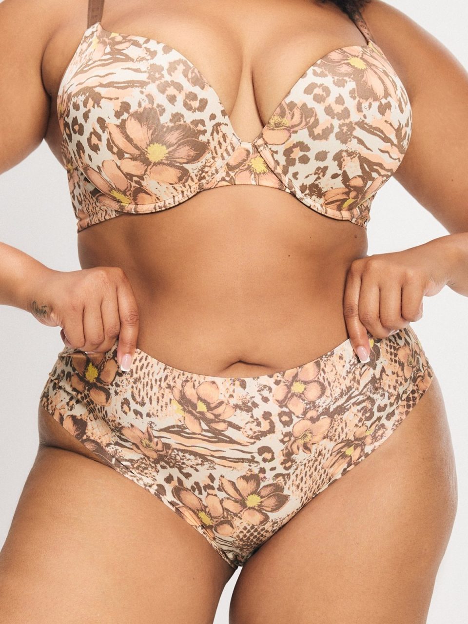 NEW Microfiber No-Show Hipster Panty