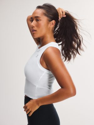 Plot Twist Crossover Tank