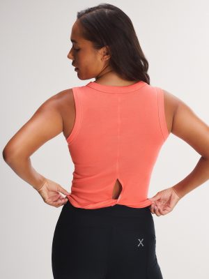 Plot Twist Crossover Tank