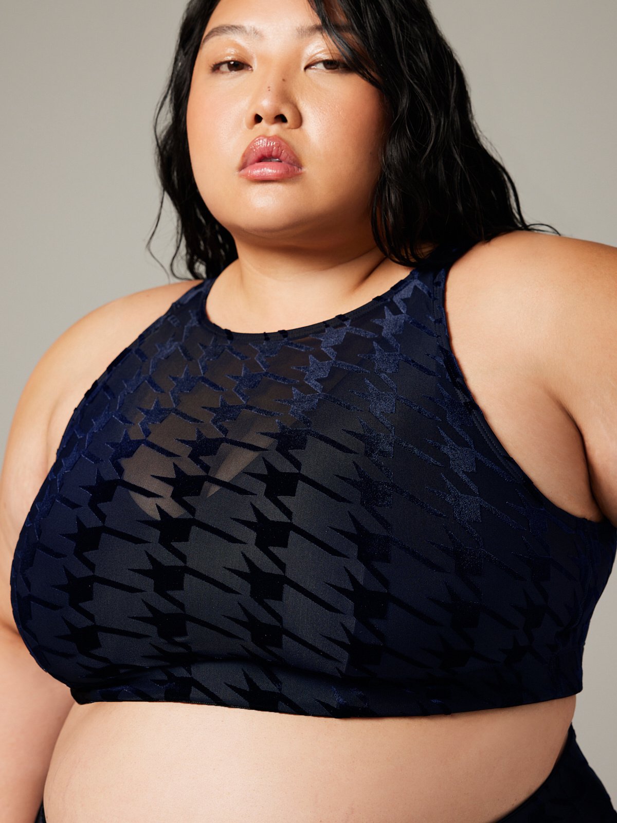 RISQUE-TAKER-HOUNDSTOOTH-MEDIUM-IMPACT-SPORTS-BRA-SV2356810-8706-1-1200×1600