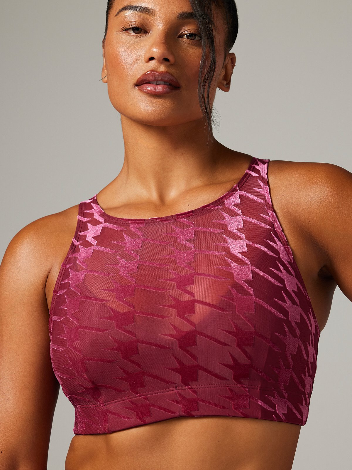 RISQUE-TAKER-HOUNDSTOOTH-MEDIUM-IMPACT-SPORTS-BRA-SV2356812-8237-1-1200×1600