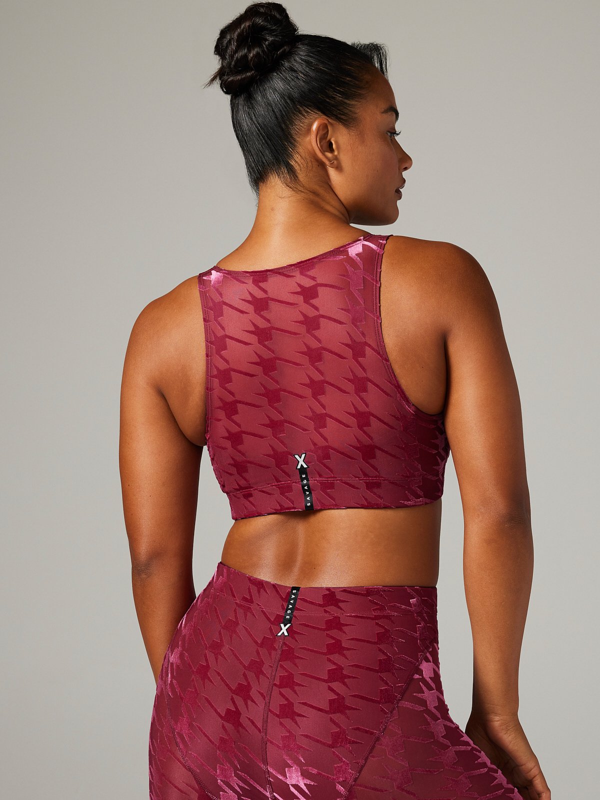 RISQUE-TAKER-HOUNDSTOOTH-MEDIUM-IMPACT-SPORTS-BRA-SV2356812-8237-2-1200×1600