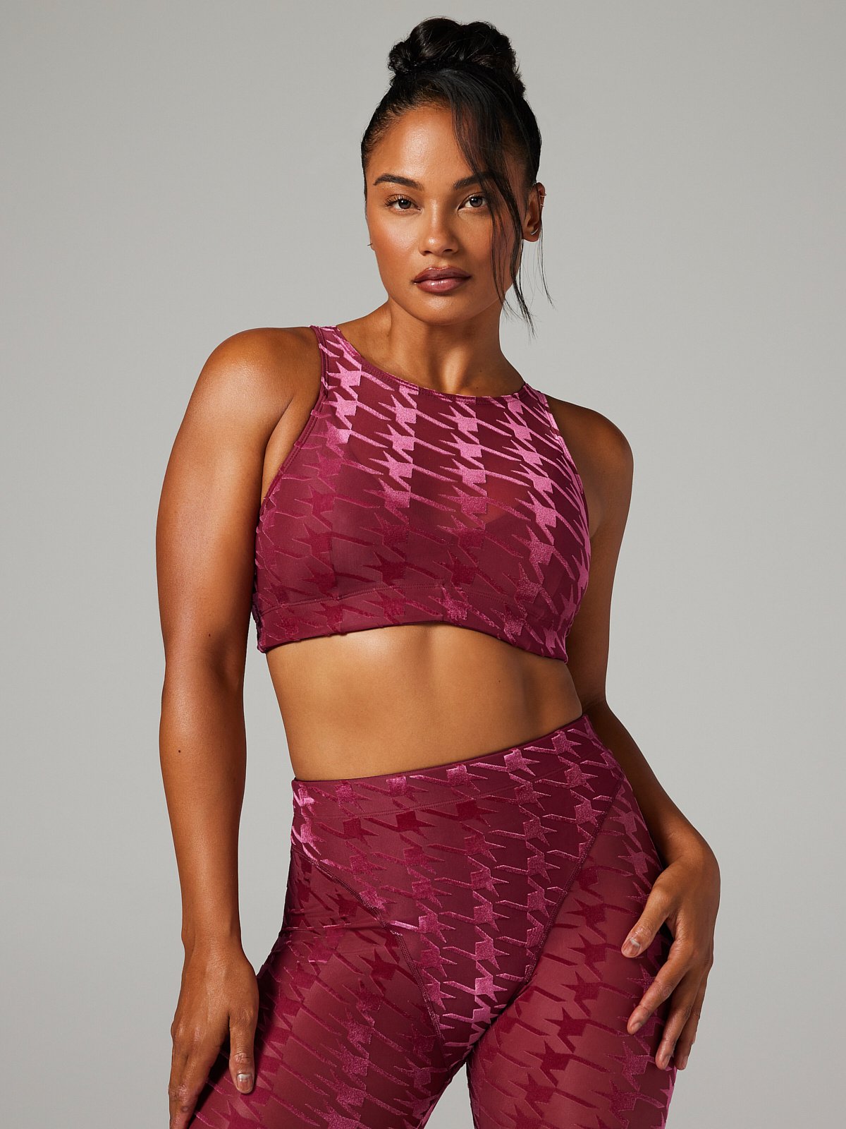 RISQUE-TAKER-HOUNDSTOOTH-MEDIUM-IMPACT-SPORTS-BRA-SV2356812-8237-4-1200×1600