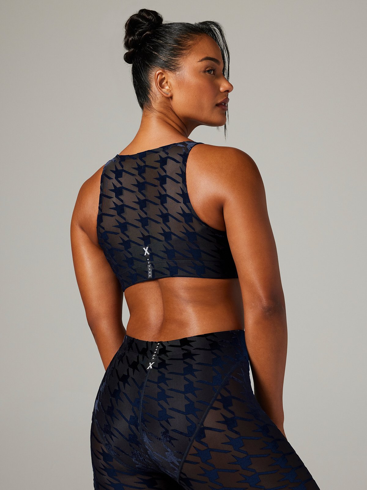 RISQUE-TAKER-HOUNDSTOOTH-MEDIUM-IMPACT-SPORTS-BRA-SV2356812-8706-2-1200×1600