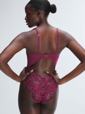 Romantic Corded Lace Underwire Teddy