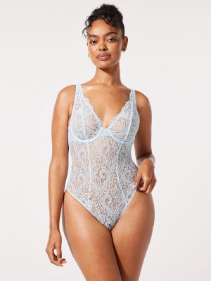 Romantic Corded Lace Underwire Teddy