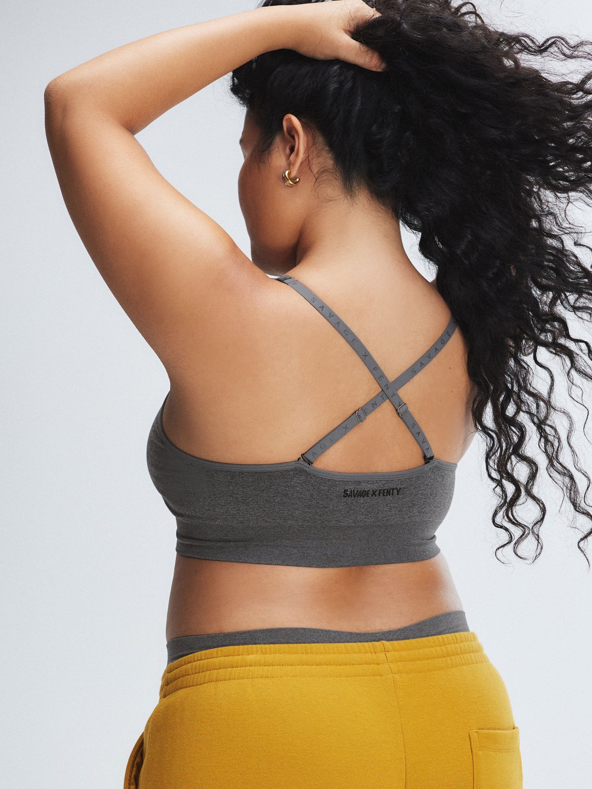 SEAMLESS-HALTER-BRALETTE-BB2500512-0886-2-1200×1600