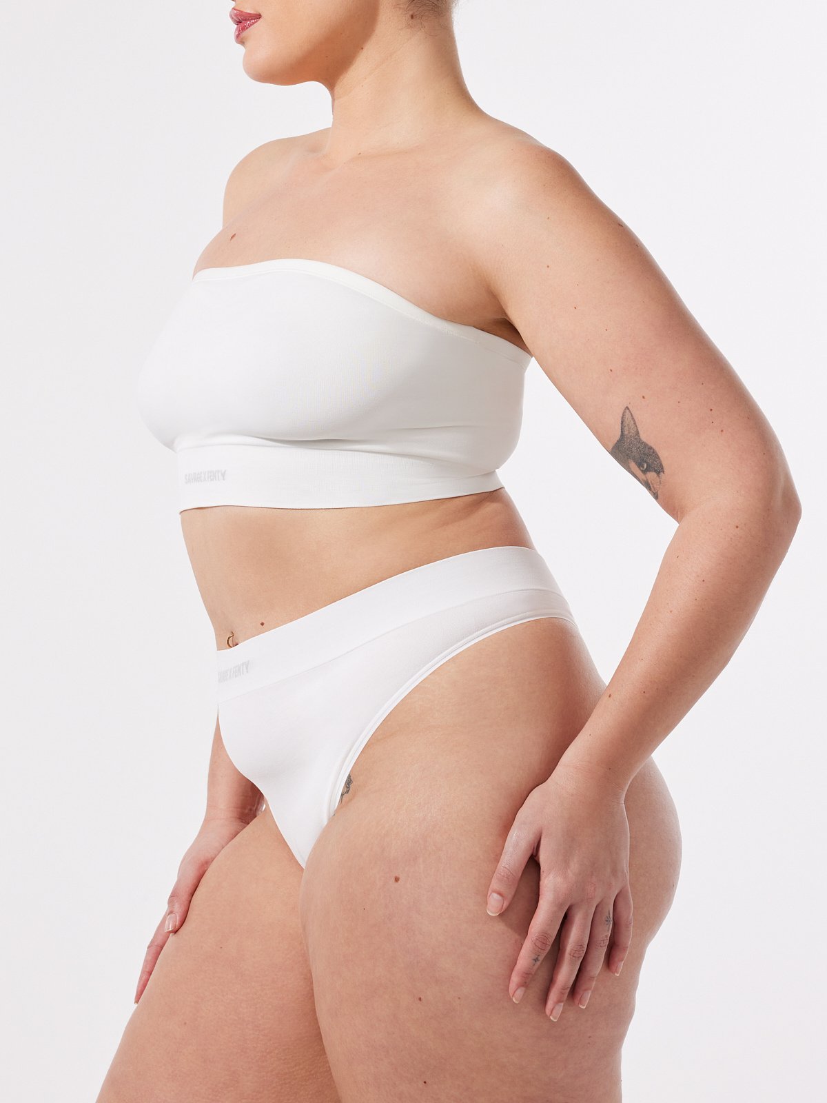 SEAMLESS-HIGH-WAIST-THONG-PANTY-UD2357470-7612-5-1200×1600