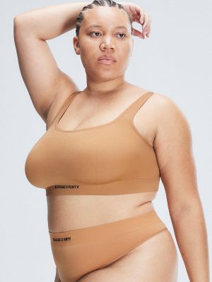 Seamless High-Waist Thong Panty