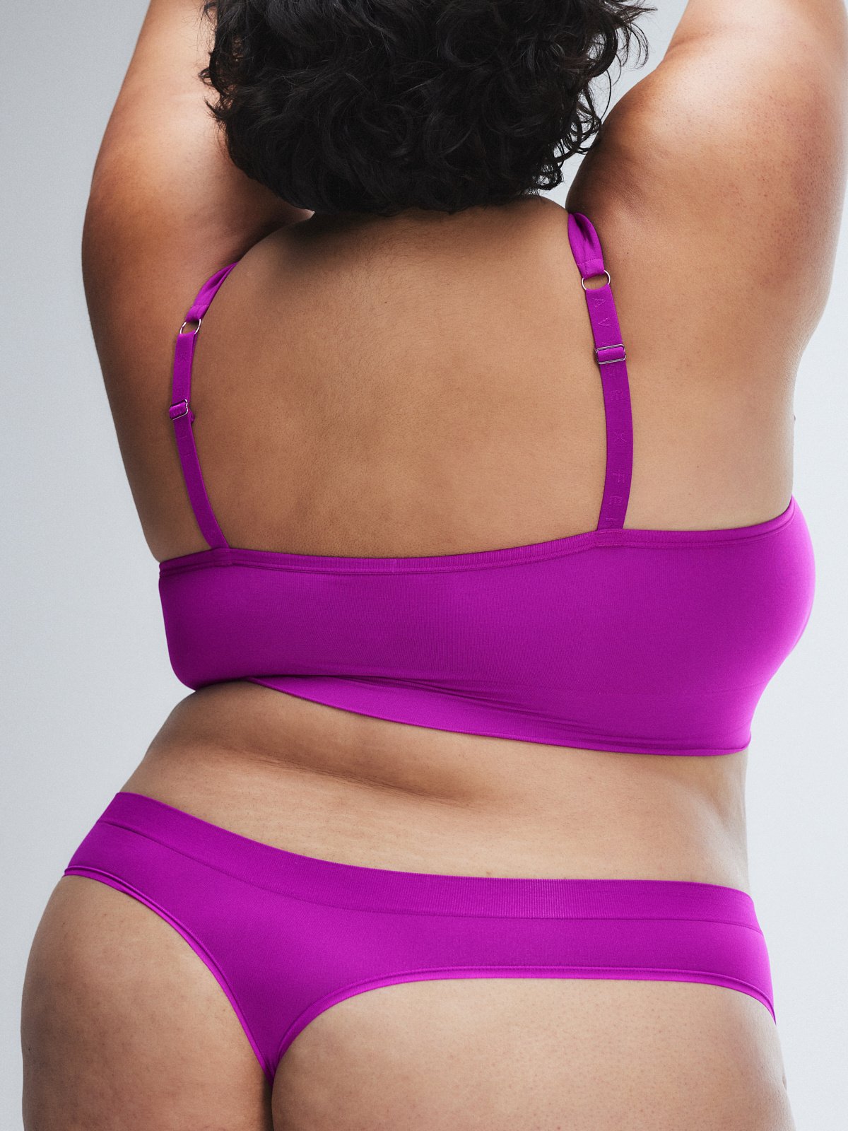 SEAMLESS-HIGH-WAIST-THONG-PANTY-UD2500518-6897-2-1200×1600