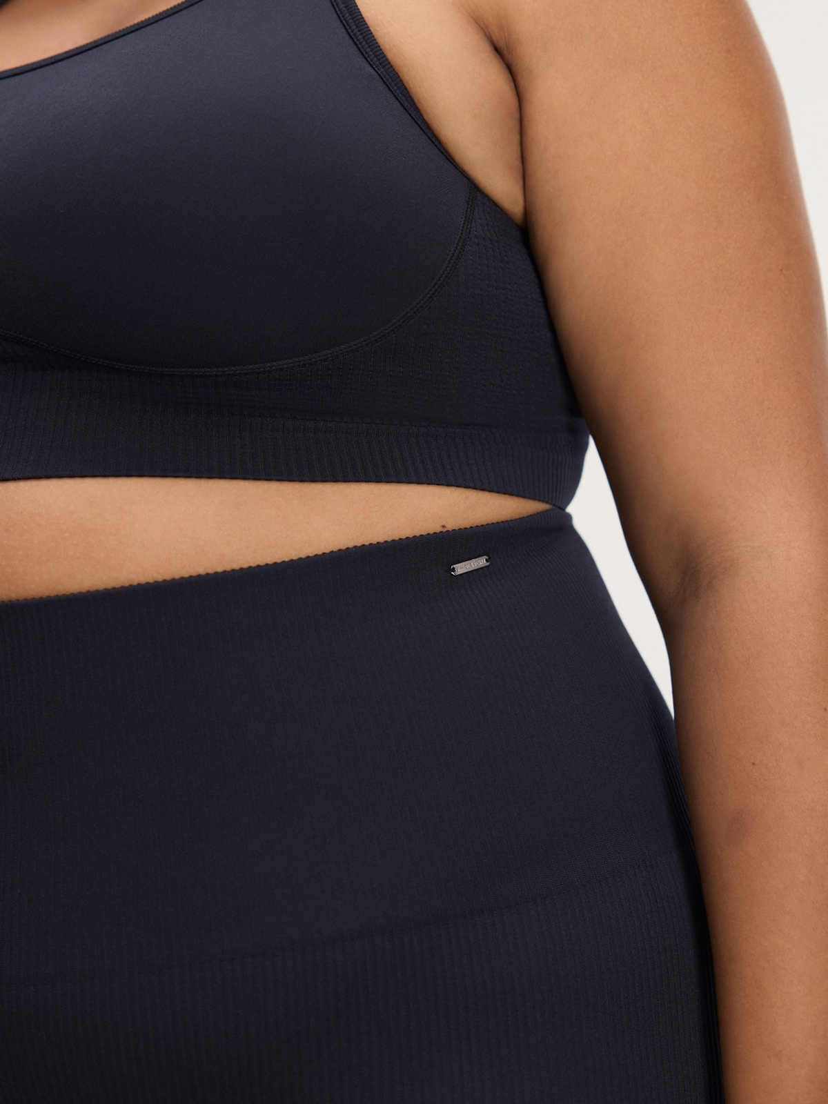 SEAMLESS-RIB-SPORT-HIGH-WAIST-LEGGING-XB2500502-1533-6-1200×1600