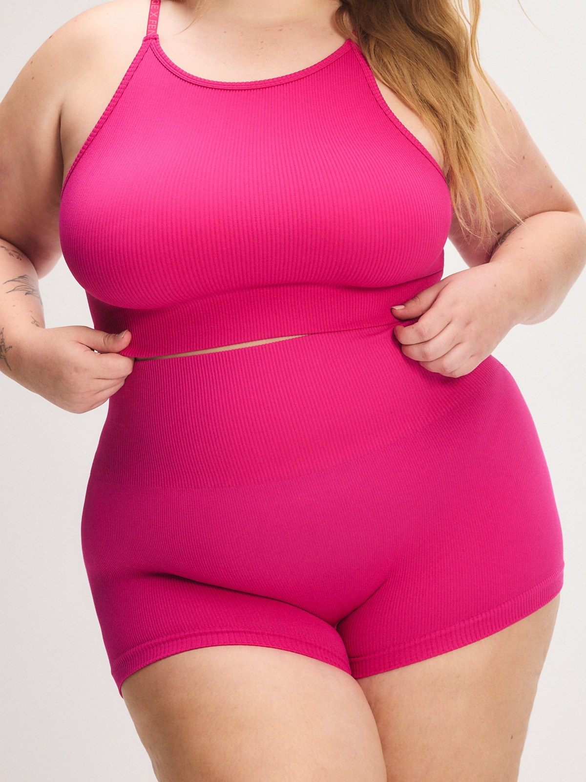 SEAMLESS-RIB-SPORT-HIGH-WAIST-SHORT-XB2500512-14049-1-1200×1600