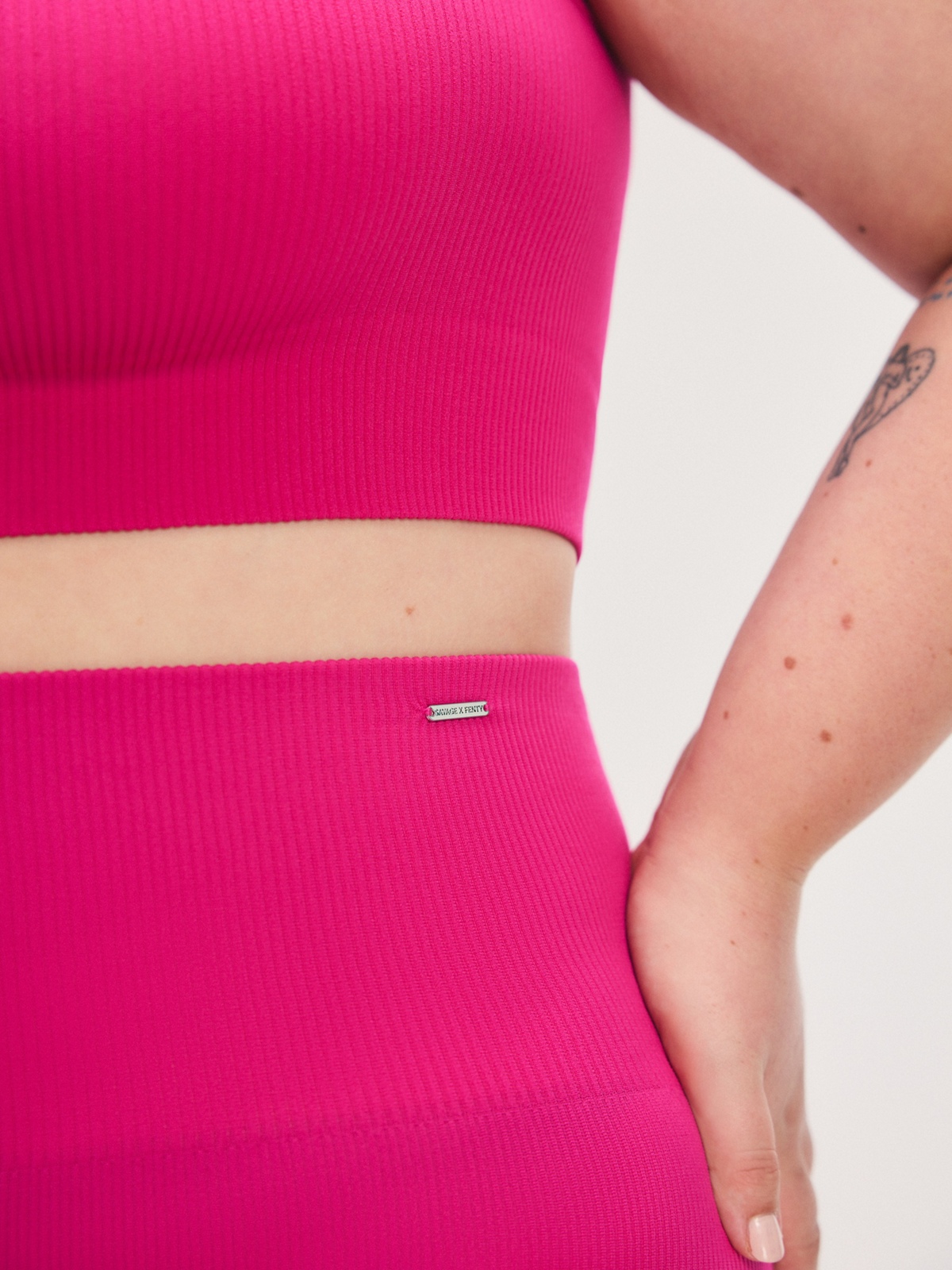 SEAMLESS-RIB-SPORT-HIGH-WAIST-SHORT-XB2500512-14049-5-1200×1600