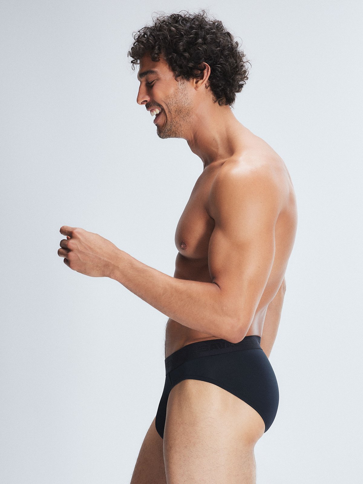 SHADOW-FIT-BRIEFS-UD2355059-0687-3-1200×1600