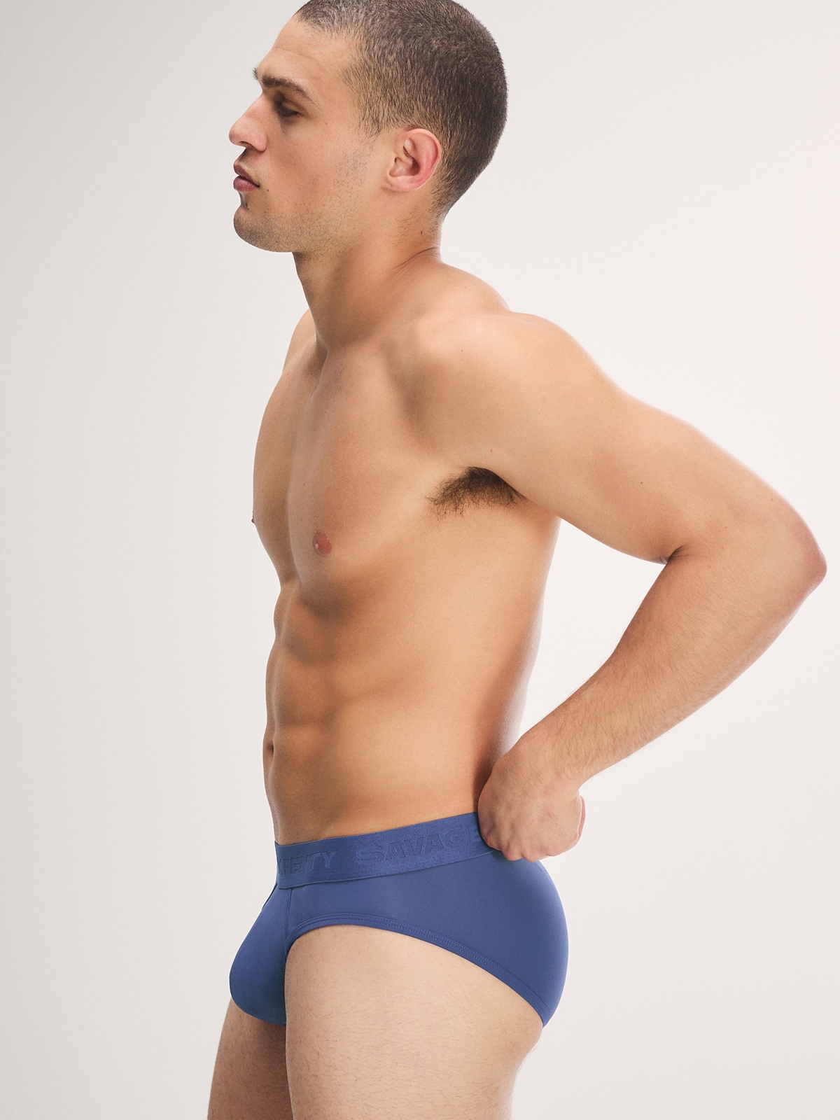 SHADOW-FIT-BRIEFS-UD2355059-13373-4-1200×1600