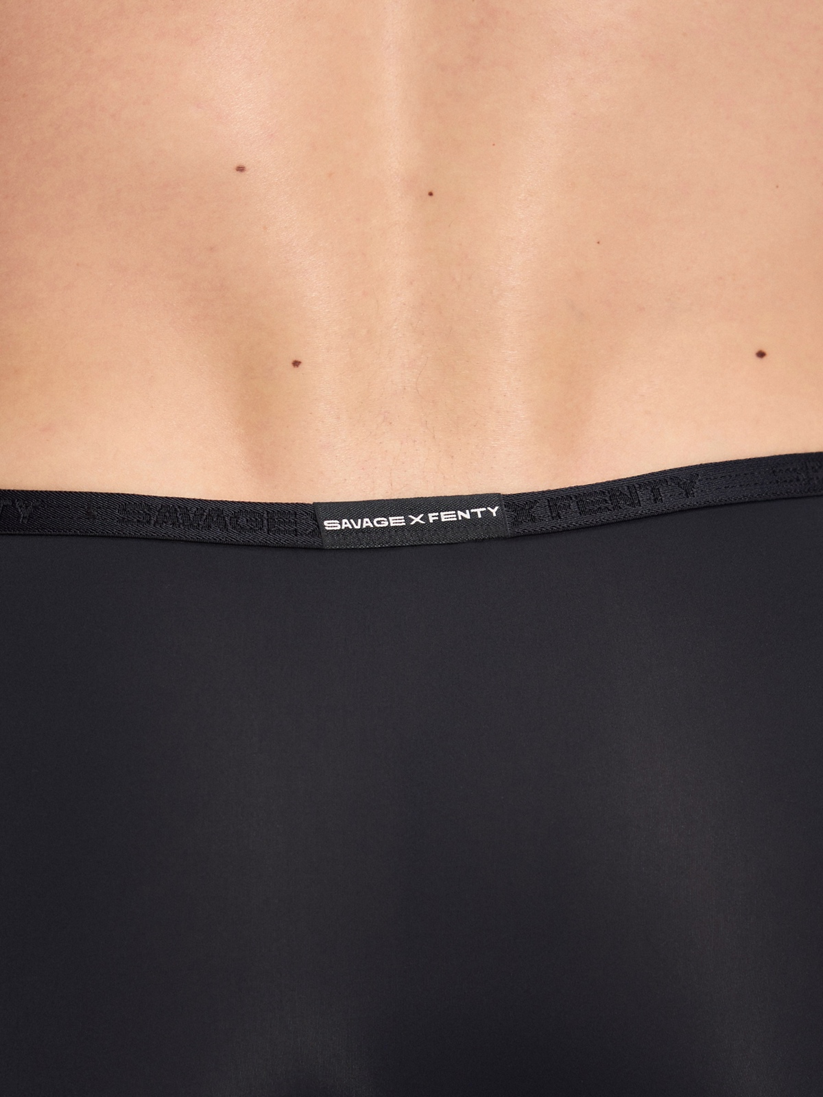 SHADOW-FIT-MICRO-TRUNKS-UD2500686-1533-5-1200×1600