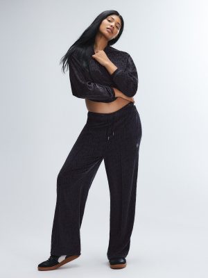 Signature Script Velour Pintuck Pant