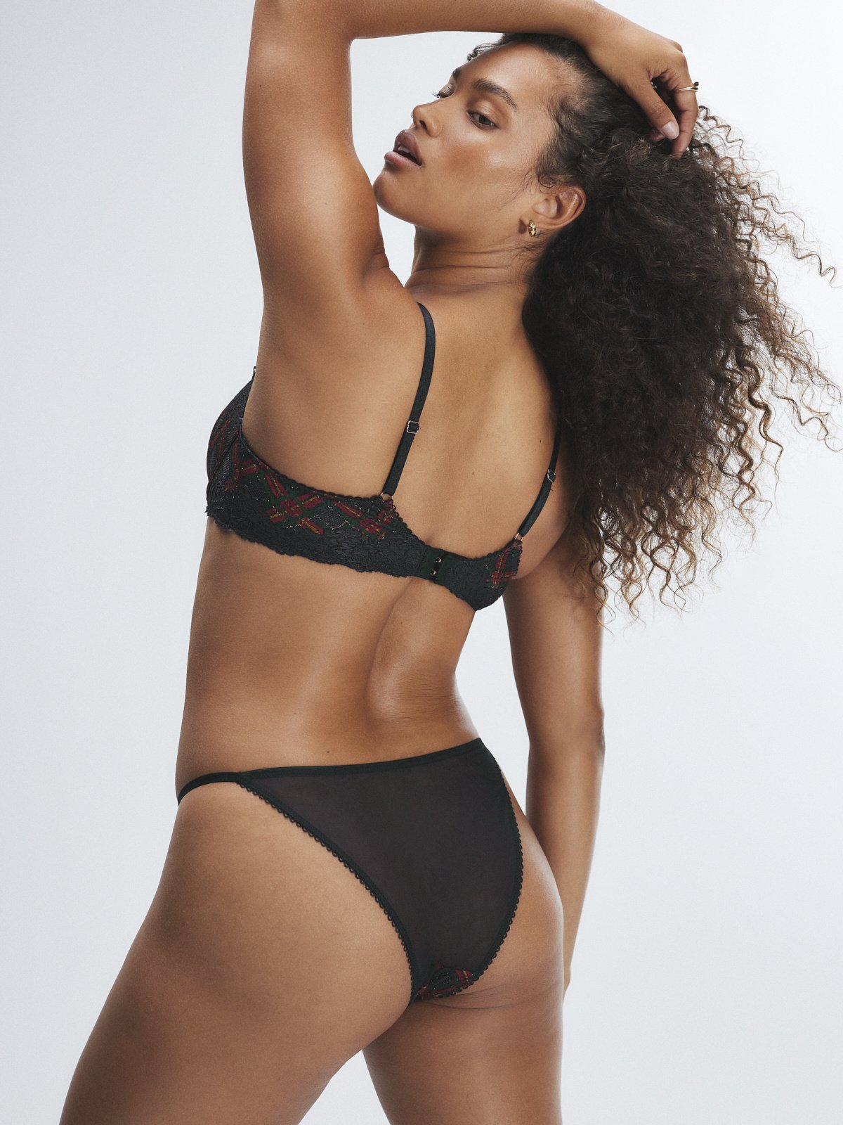 SPARKLE-PREP-STRING-BIKINI-PANTY-UD2500502-11891-2-1200×1600