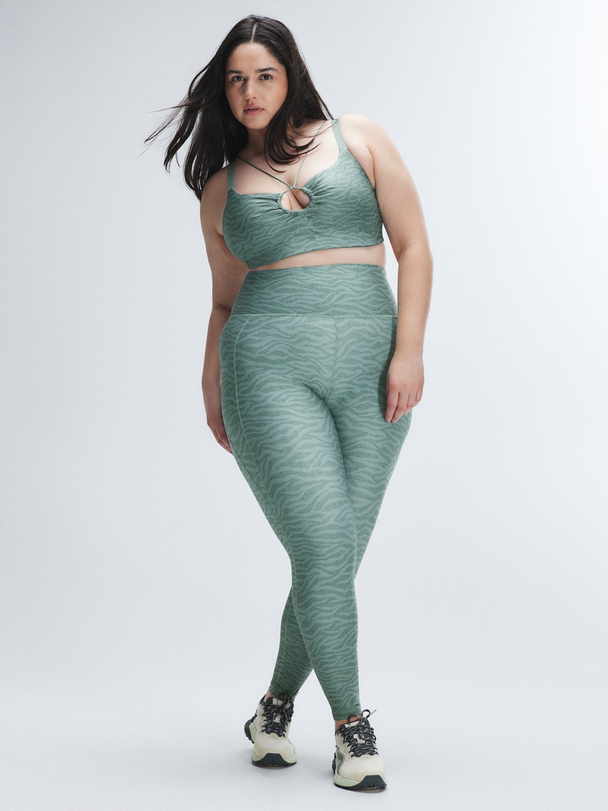 WILDCAT-LOW-IMPACT-SPORTS-BRA-SV2355576-12399-5-1200×1600